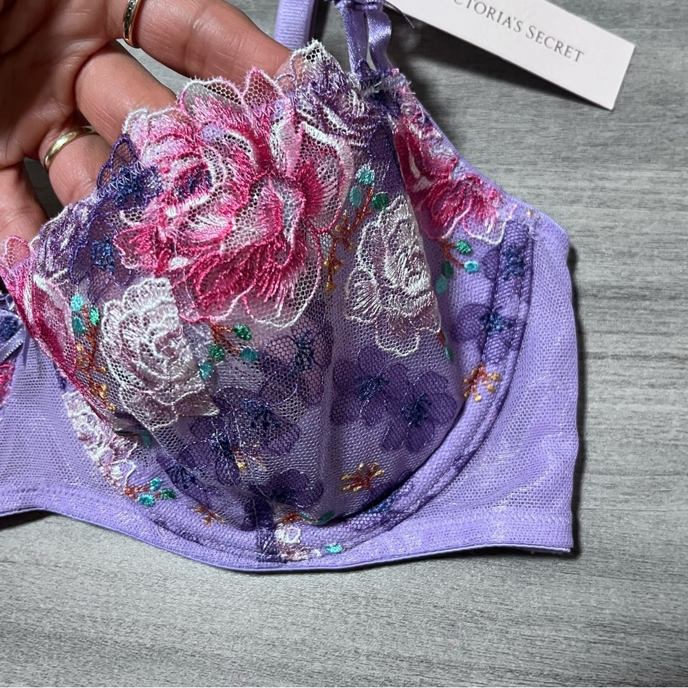 NWT Victoria’s Secret Unlined Demi Bra 32D Floral Lace Embroidery Bra - Picture 3 of 8